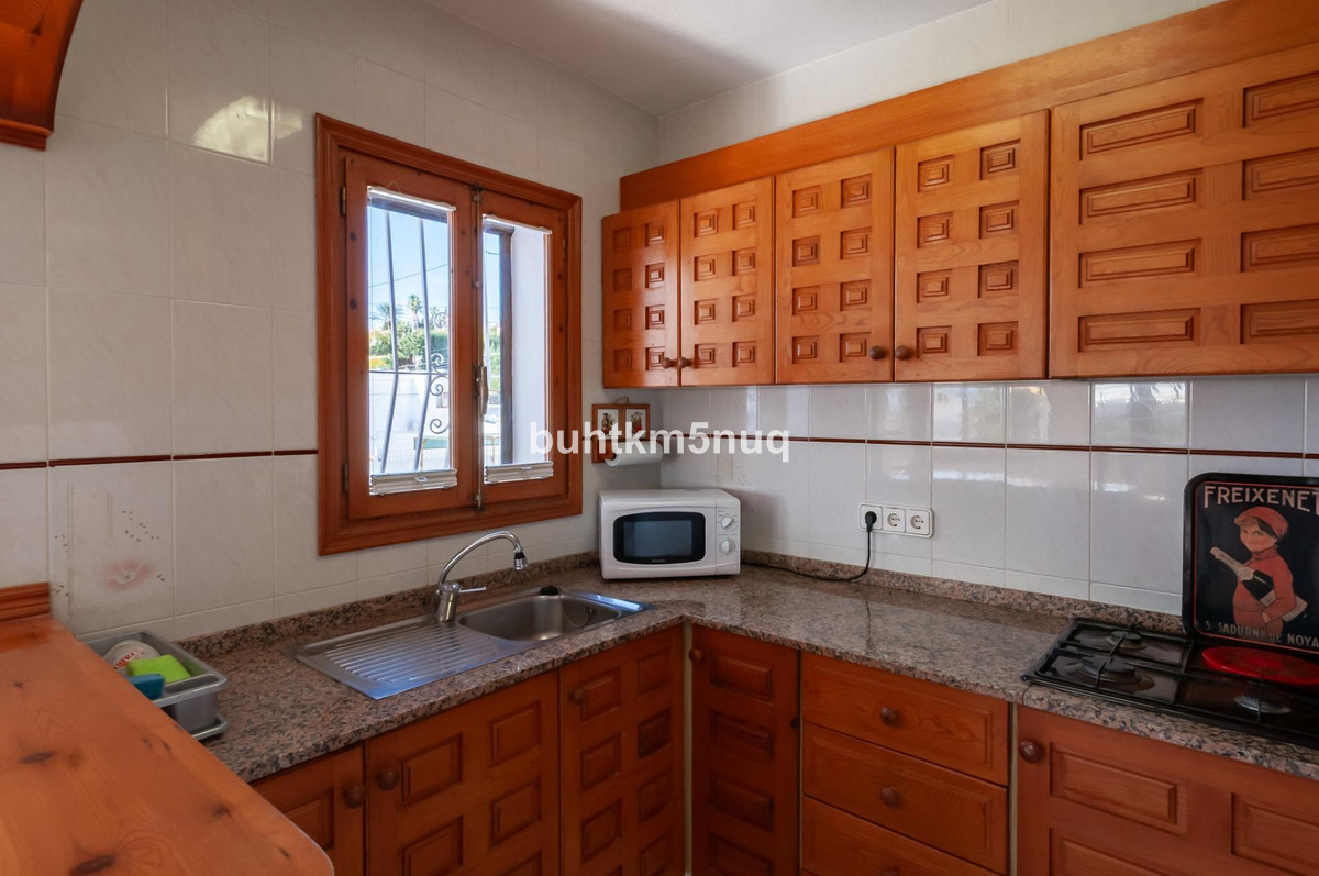 Se vende Villa - Chalet de 3 dormitorios en Costa Blanca, Alicante, España