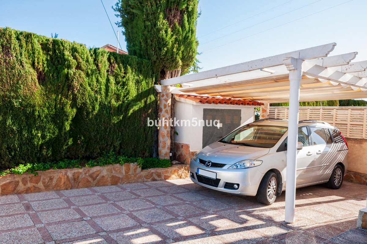 Se vende Villa - Chalet de 3 dormitorios en Costa Blanca, Alicante, España