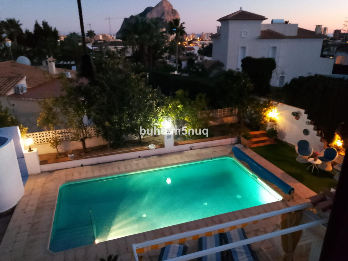 Se vende Villa - Chalet de 3 dormitorios en Costa Blanca, Alicante, España
