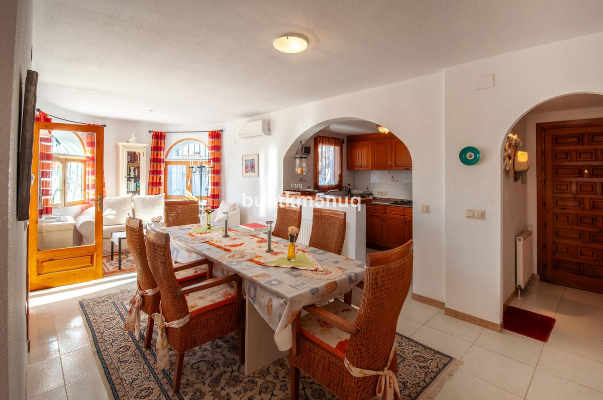Se vende Villa - Chalet de 3 dormitorios en Costa Blanca, Alicante, España