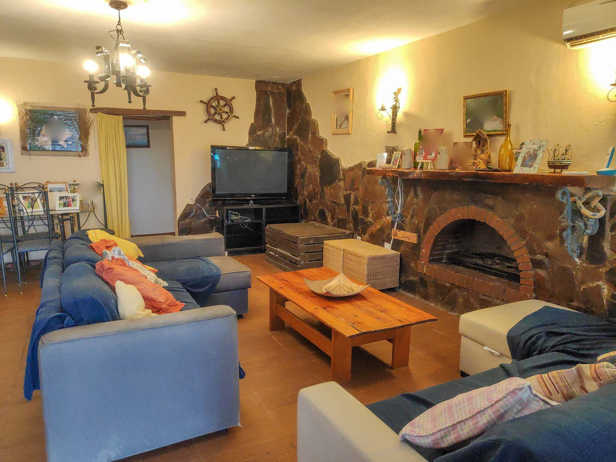 Se vende Villa - Chalet de 6 dormitorios en Costa Del Sol, Málaga, España