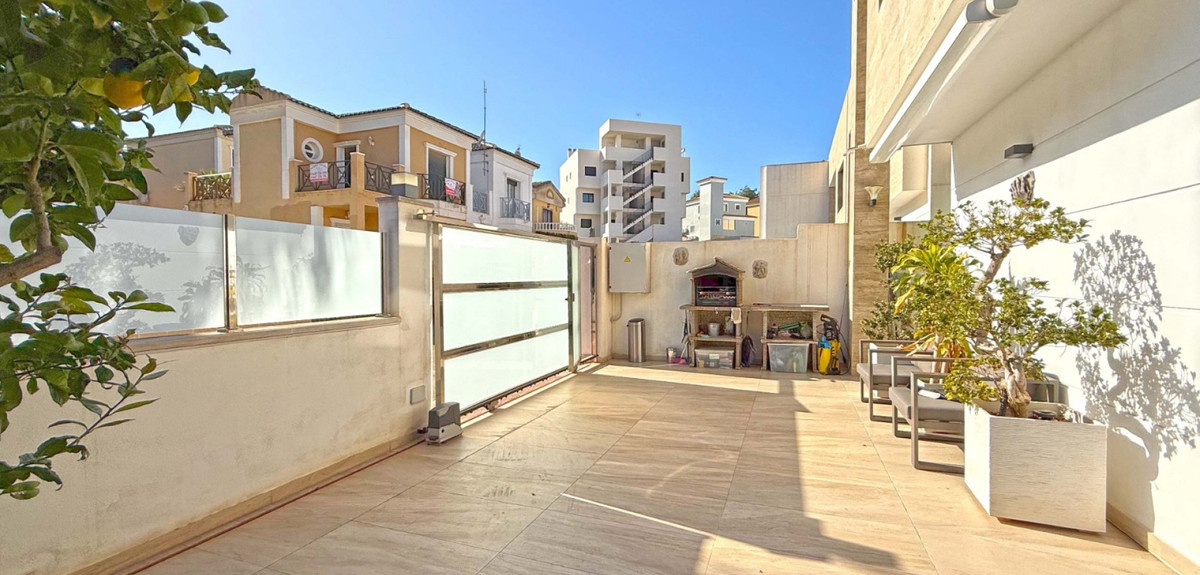 Se vende Villa - Chalet de 3 dormitorios en Costa Blanca, Alicante, España