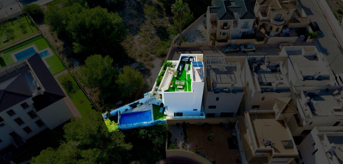 Se vende Villa - Chalet de 3 dormitorios en Costa Blanca, Alicante, España