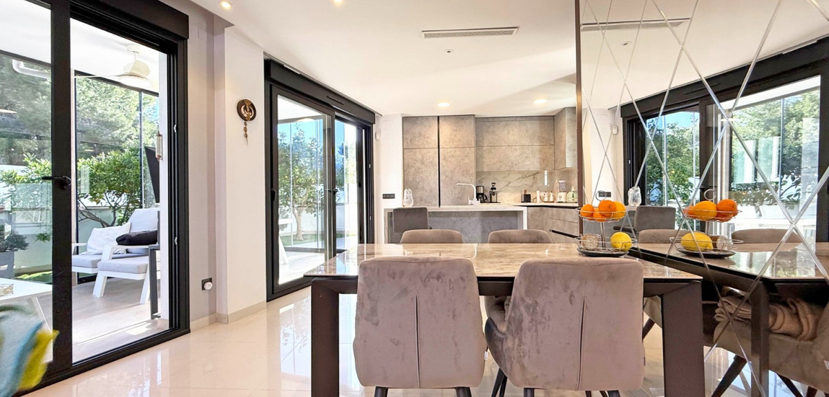 Se vende Villa - Chalet de 3 dormitorios en Costa Blanca, Alicante, España