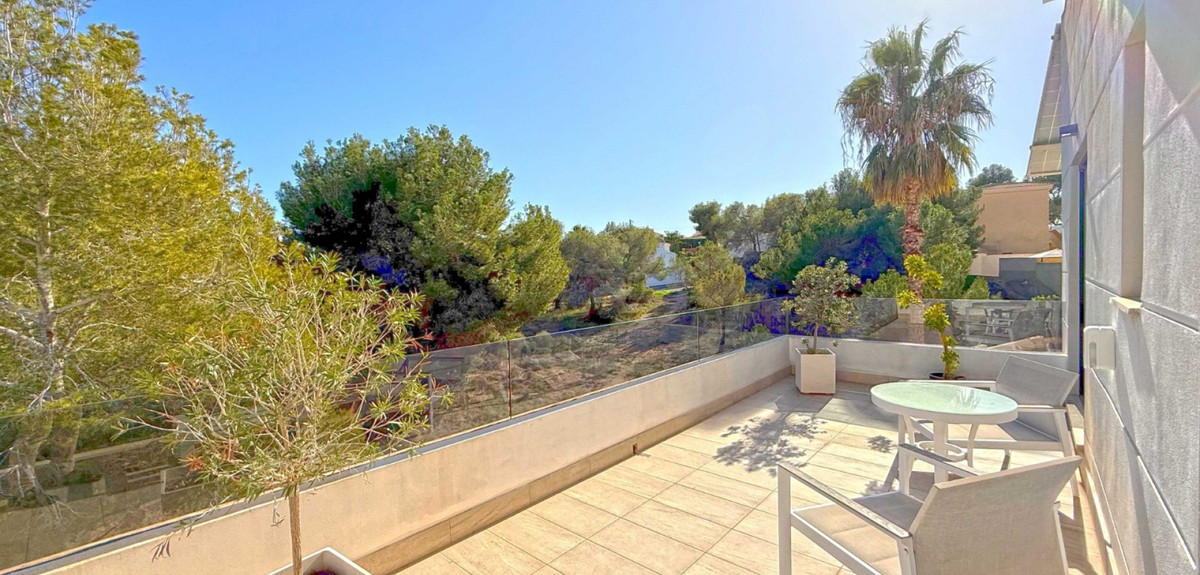 Se vende Villa - Chalet de 3 dormitorios en Costa Blanca, Alicante, España