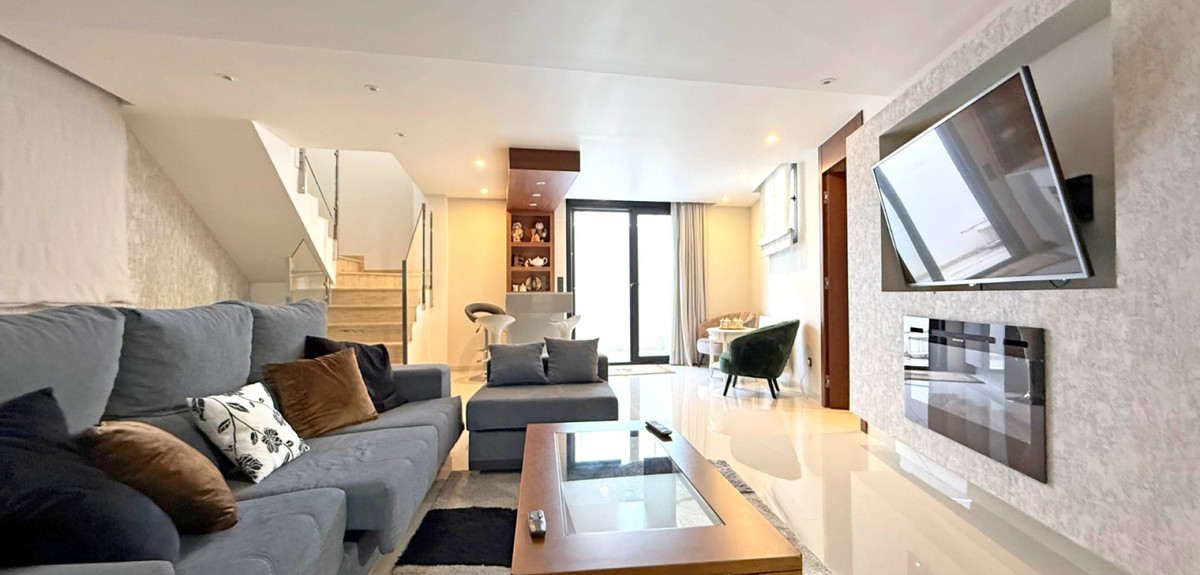 Se vende Villa - Chalet de 3 dormitorios en Costa Blanca, Alicante, España