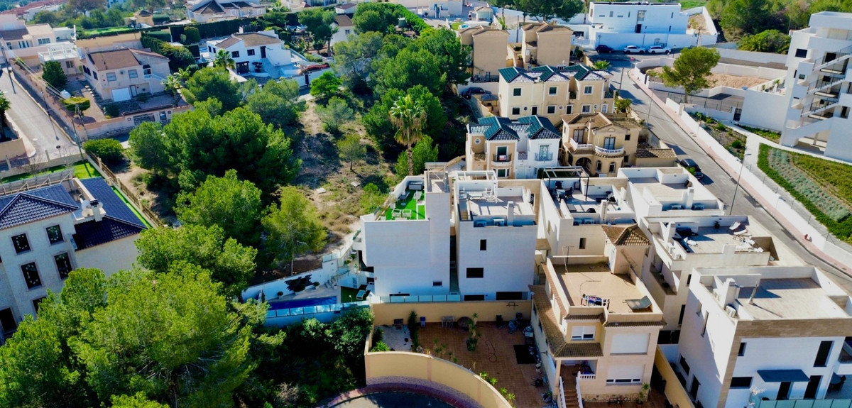 Se vende Villa - Chalet de 3 dormitorios en Costa Blanca, Alicante, España