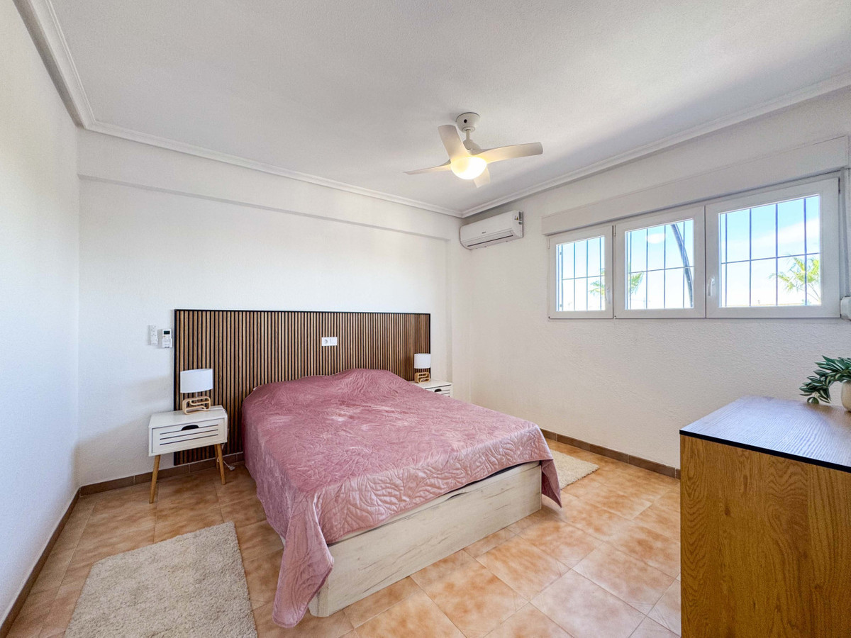 Se vende Ático de 2 dormitorios en Costa Blanca, Alicante, España