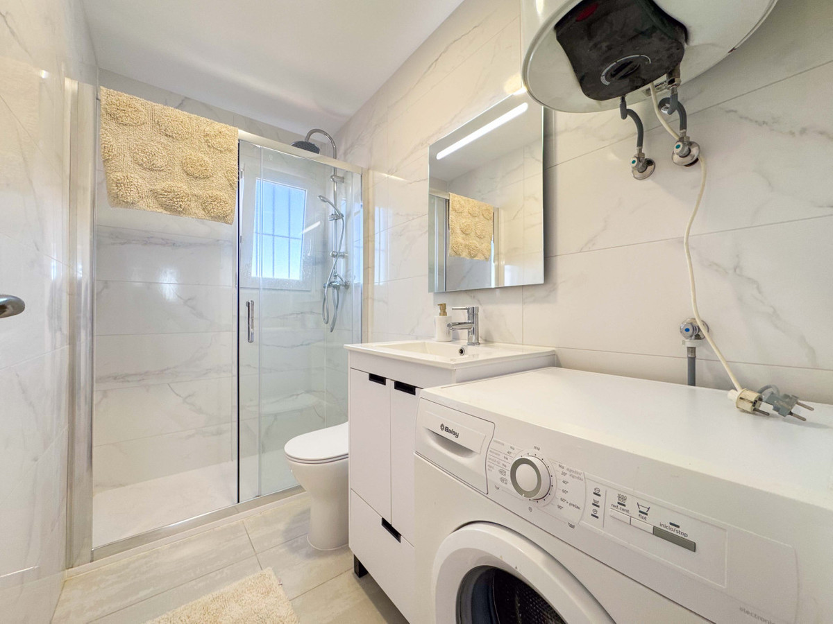 Se vende Ático de 2 dormitorios en Costa Blanca, Alicante, España