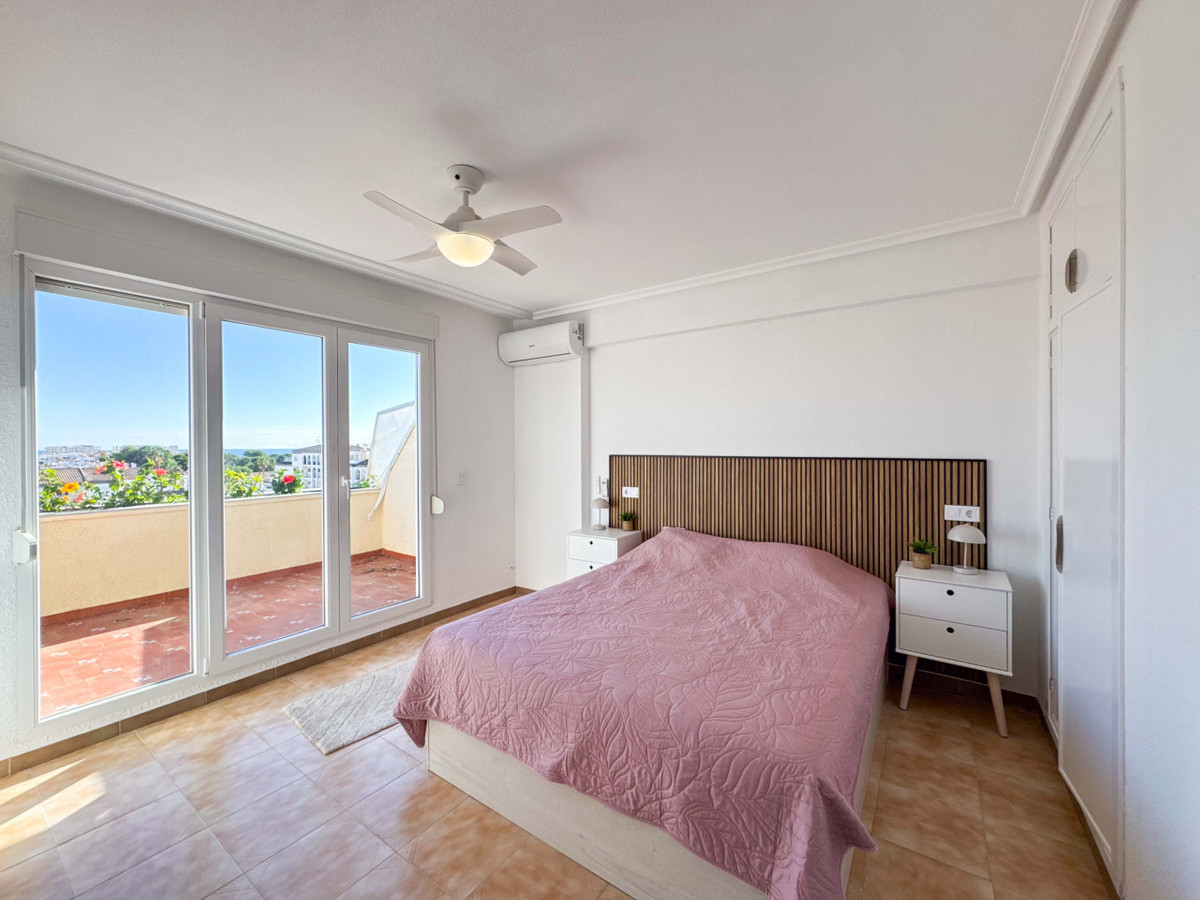 Se vende Ático de 2 dormitorios en Costa Blanca, Alicante, España