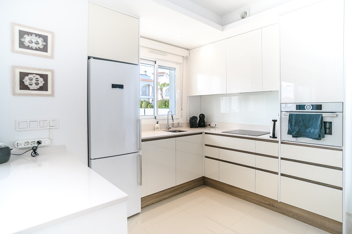 Se vende Apartamento Planta Baja de 2 dormitorios en Costa Blanca, Alicante, España