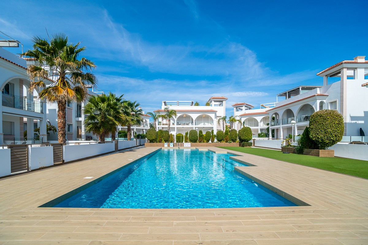 Se vende Apartamento Planta Baja de 2 dormitorios en Costa Blanca, Alicante, España