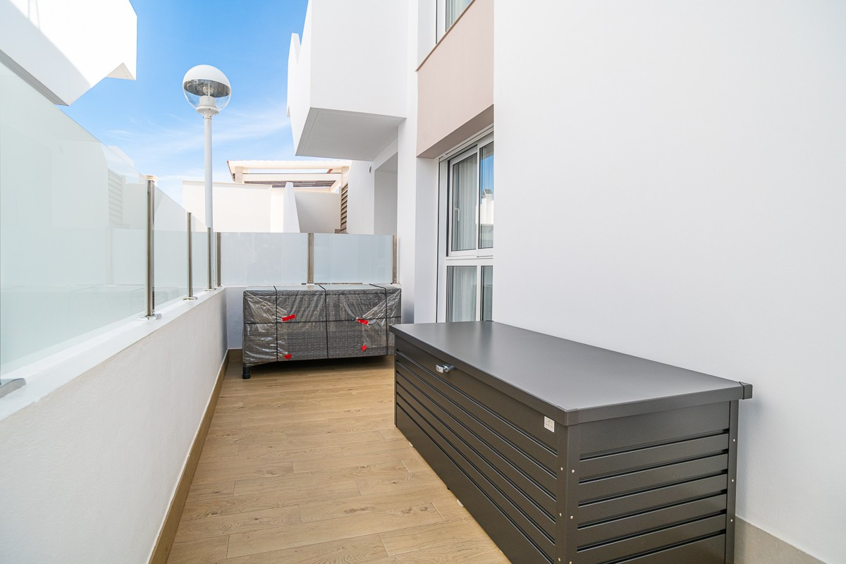 Se vende Apartamento Planta Baja de 2 dormitorios en Costa Blanca, Alicante, España