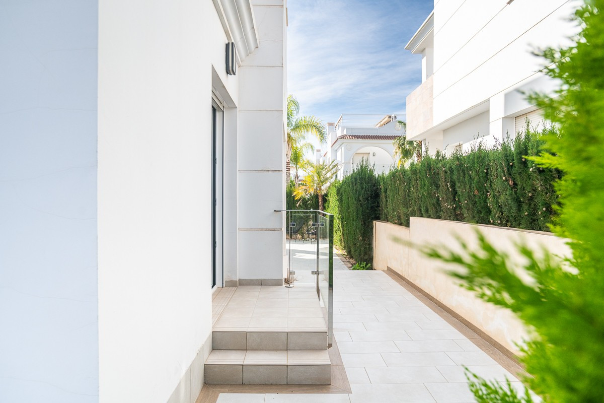 3 Bed Townhouse for sale in Ciudad Quesada Costa Blanca, Alicante, Spain