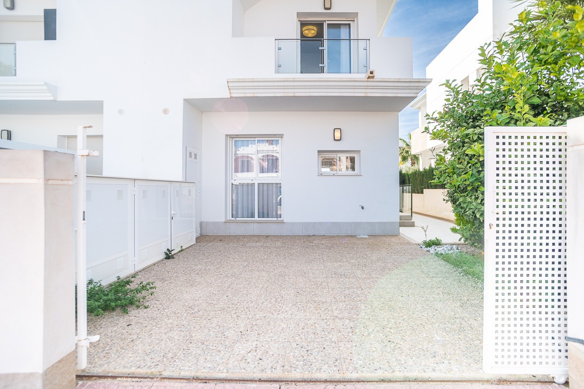 3 Bed Townhouse for sale in Ciudad Quesada Costa Blanca, Alicante, Spain