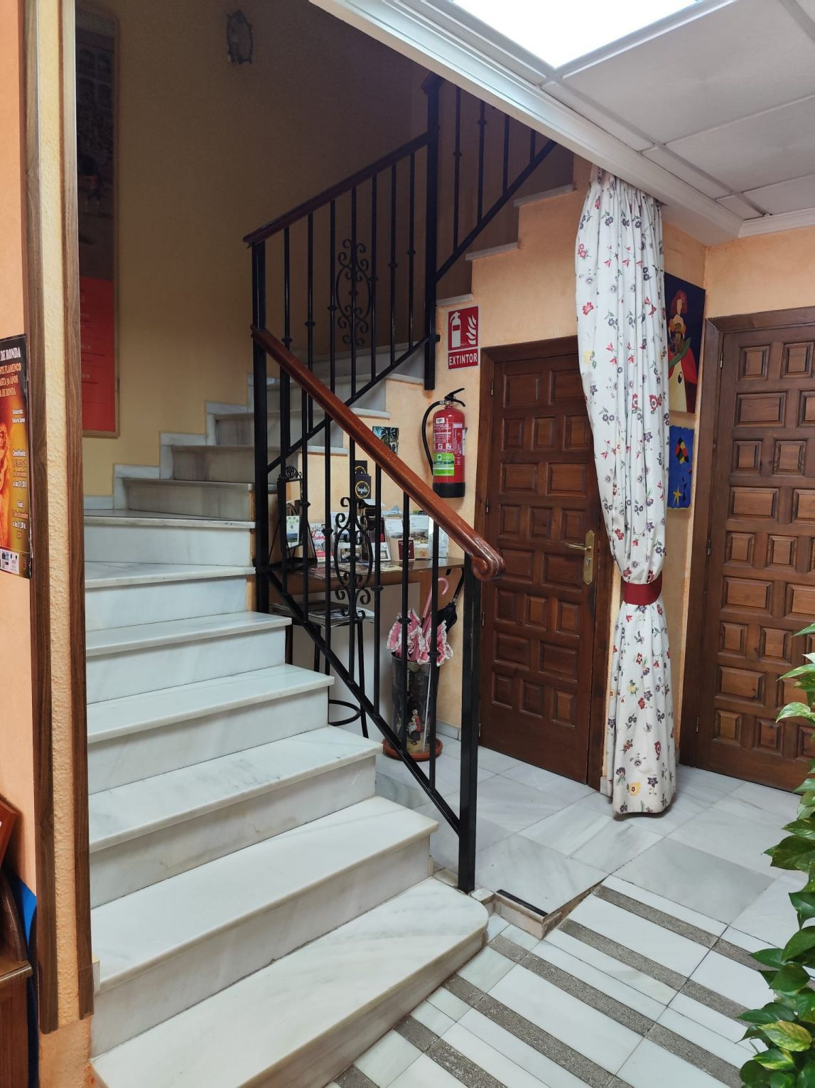 12 Bed Commercial unit for sale in Ronda Costa Del Sol, Málaga, Spain