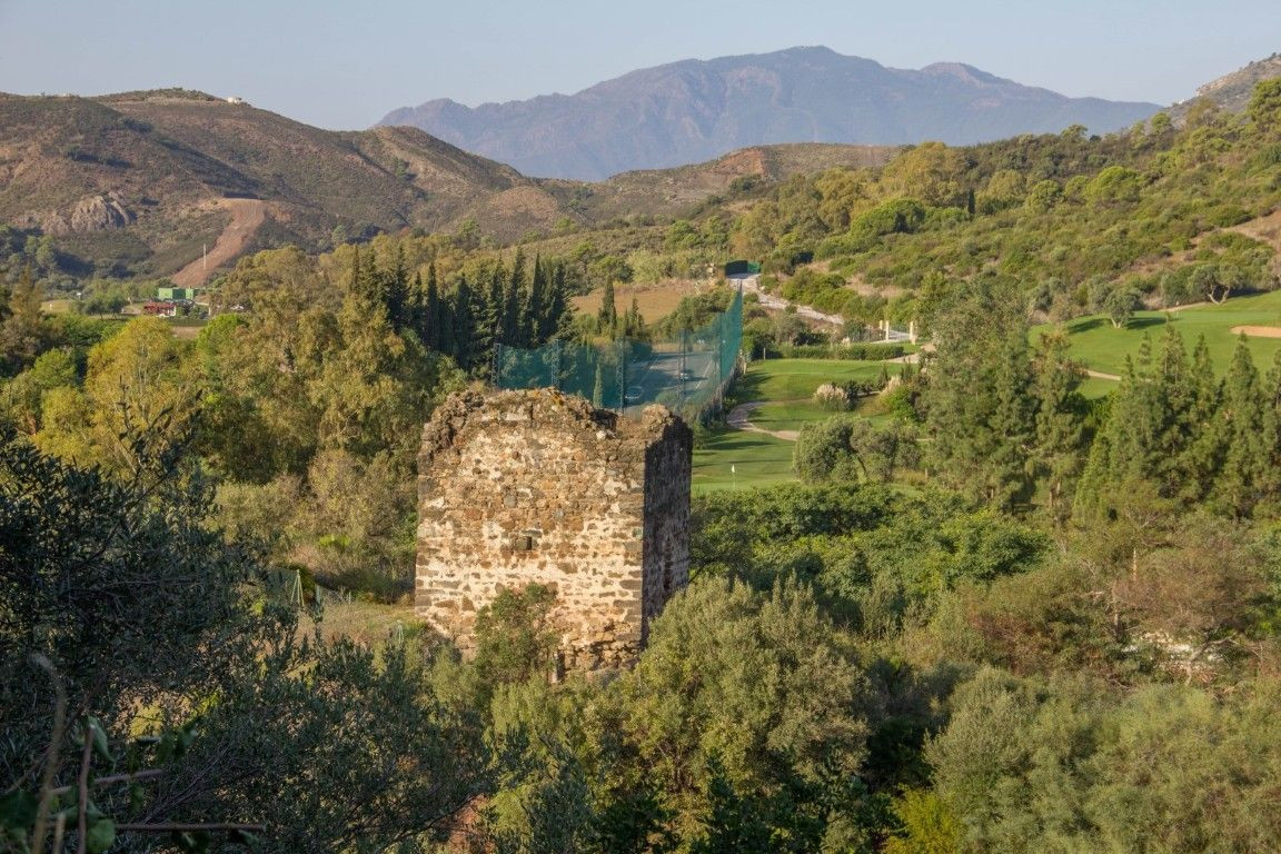 Plots for sale in Benahavís Costa Del Sol, Málaga, Spain