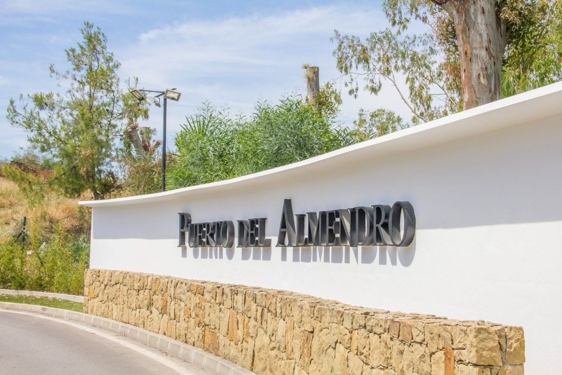 Plots for sale in Benahavís Costa Del Sol, Málaga, Spain