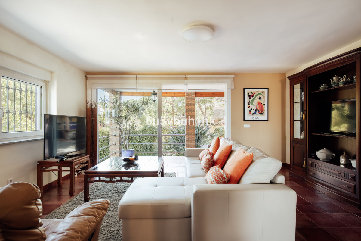 5 Bed Townhouse for sale in Alhaurín De La Torre Costa Del Sol, Málaga, Spain