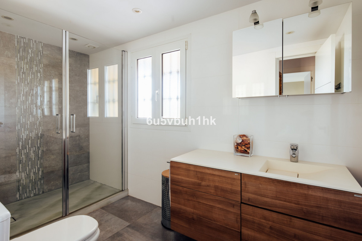5 Bed Townhouse for sale in Alhaurín De La Torre Costa Del Sol, Málaga, Spain