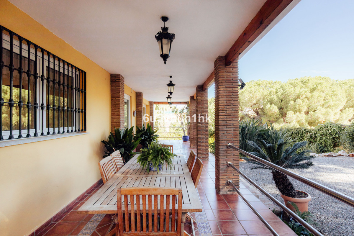 5 Bed Townhouse for sale in Alhaurín De La Torre Costa Del Sol, Málaga, Spain