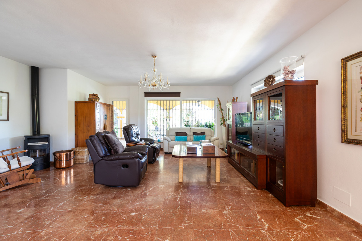 5 Bed Townhouse for sale in Alhaurín De La Torre Costa Del Sol, Málaga, Spain
