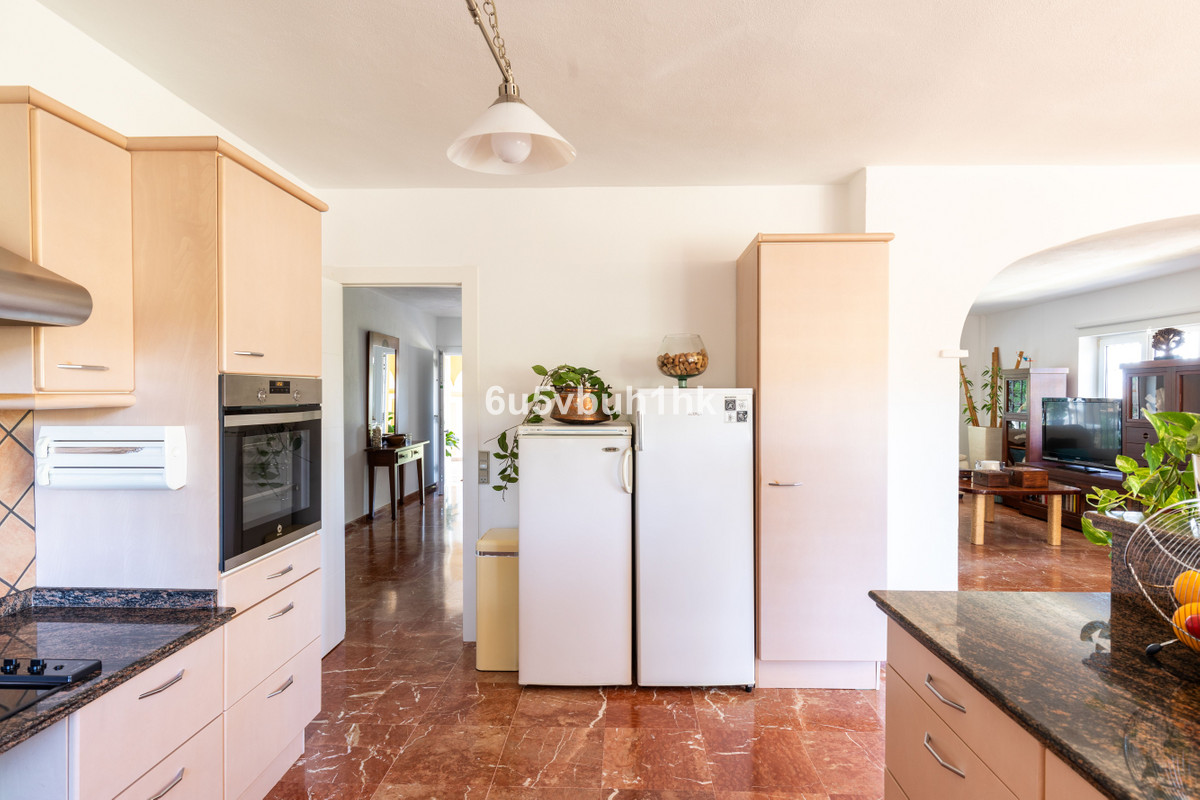 5 Bed Townhouse for sale in Alhaurín De La Torre Costa Del Sol, Málaga, Spain