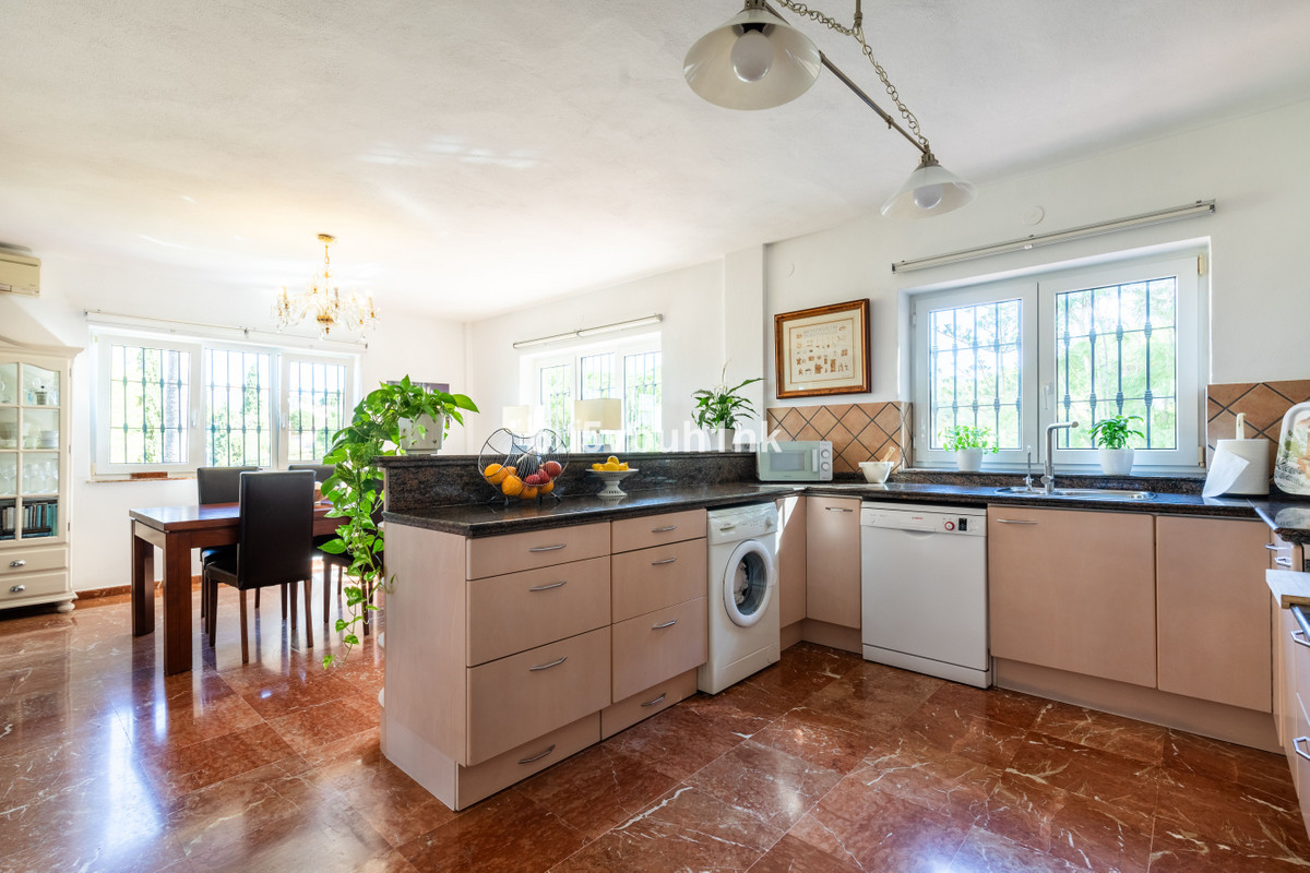 5 Bed Townhouse for sale in Alhaurín De La Torre Costa Del Sol, Málaga, Spain