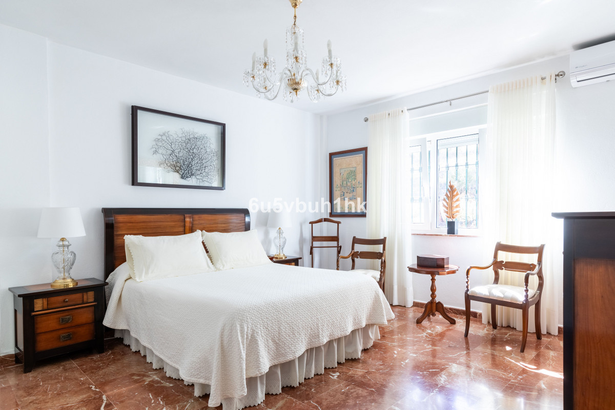 5 Bed Townhouse for sale in Alhaurín De La Torre Costa Del Sol, Málaga, Spain