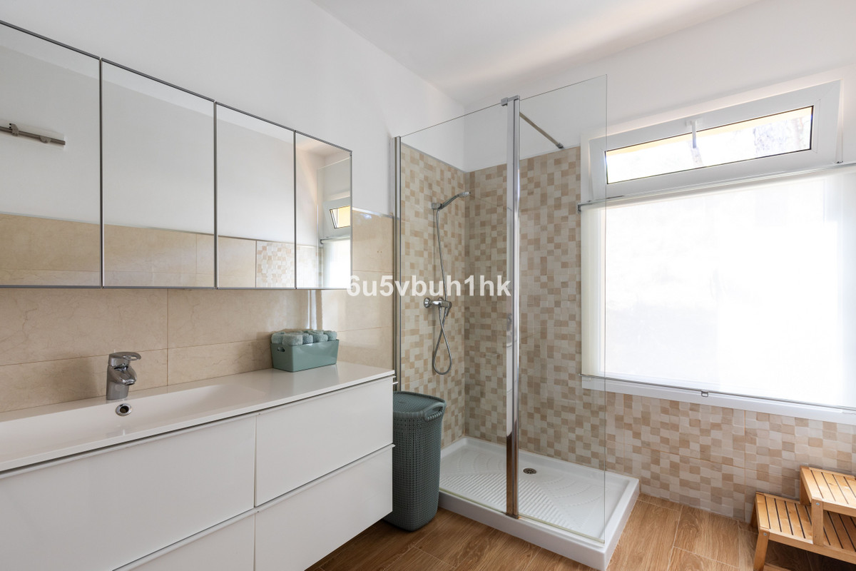 5 Bed Townhouse for sale in Alhaurín De La Torre Costa Del Sol, Málaga, Spain