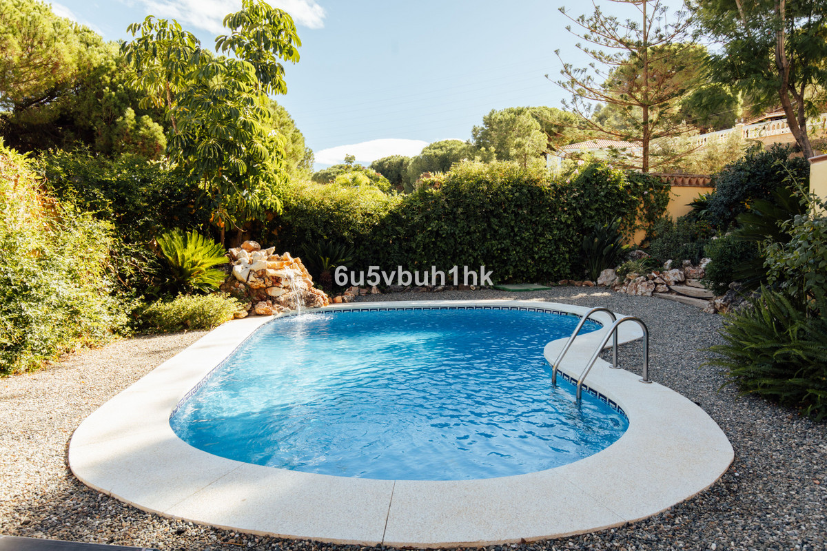 5 Bed Townhouse for sale in Alhaurín De La Torre Costa Del Sol, Málaga, Spain
