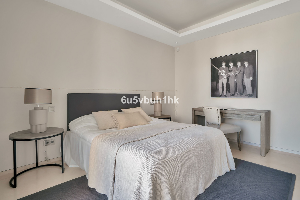 Se vende Villa - Chalet de 6 dormitorios en Costa Del Sol, Málaga, España