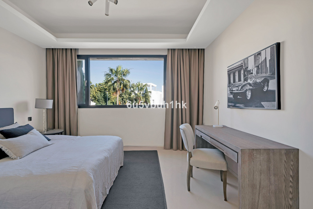 Se vende Villa - Chalet de 6 dormitorios en Costa Del Sol, Málaga, España