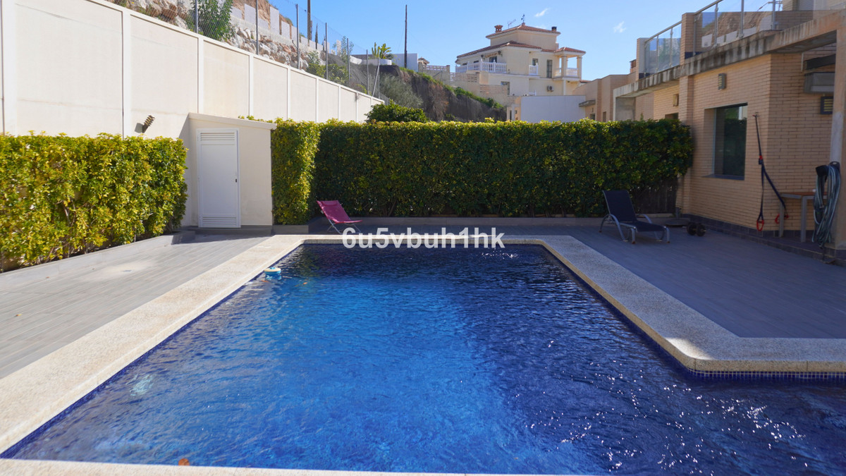5 Bed Townhouse for sale in Málaga Costa Del Sol, Málaga, Spain