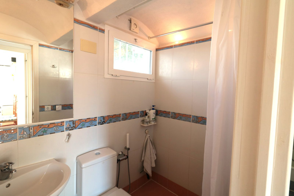 3 Bed Townhouse for sale in Estepona Costa Del Sol, Málaga, Spain
