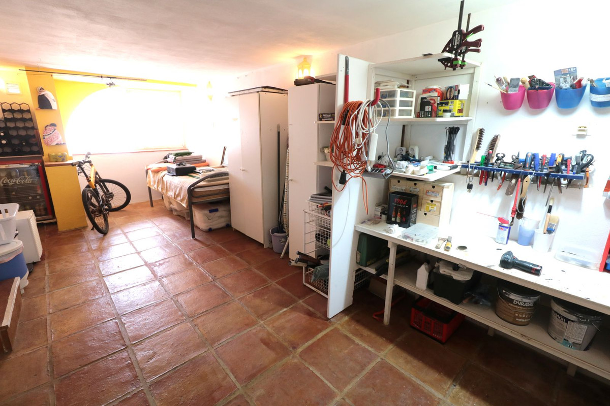 3 Bed Townhouse for sale in Estepona Costa Del Sol, Málaga, Spain