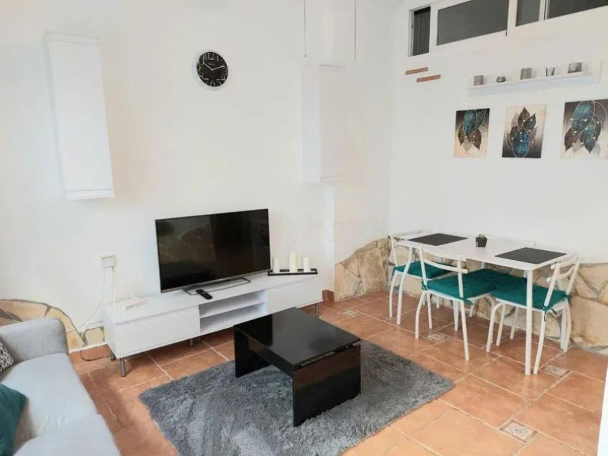 4 Bed Townhouse for sale in Monda Costa Del Sol, Málaga, Spain