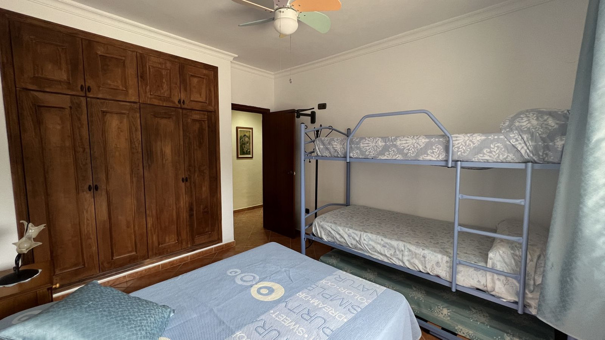 Se vende Finca - Cortijo de 3 dormitorios en Costa Del Sol, Málaga, España