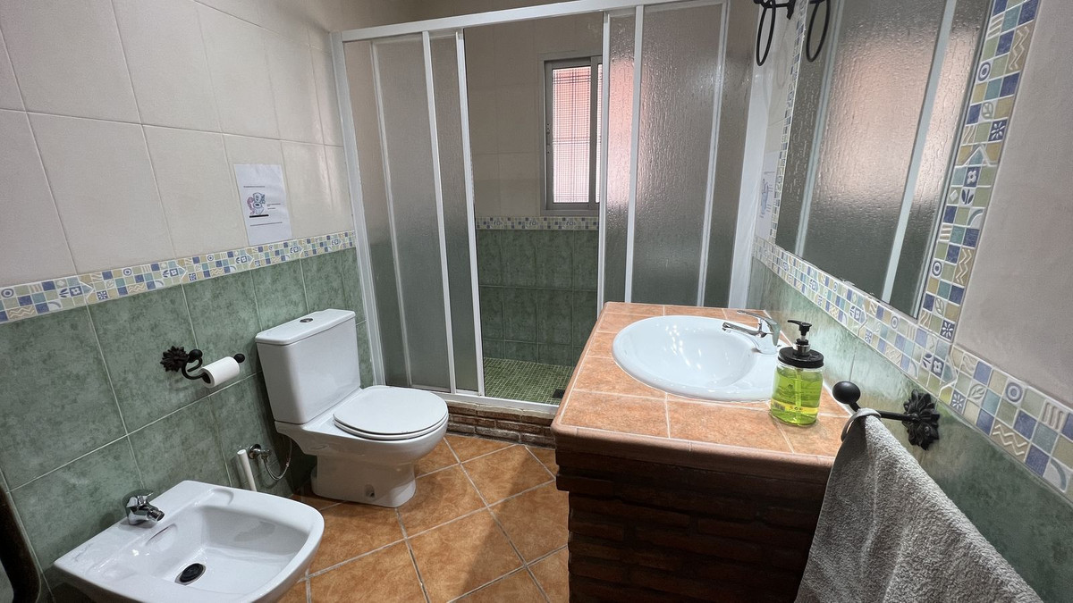 Se vende Finca - Cortijo de 3 dormitorios en Costa Del Sol, Málaga, España