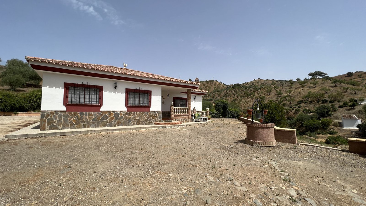 Se vende Finca - Cortijo de 3 dormitorios en Costa Del Sol, Málaga, España
