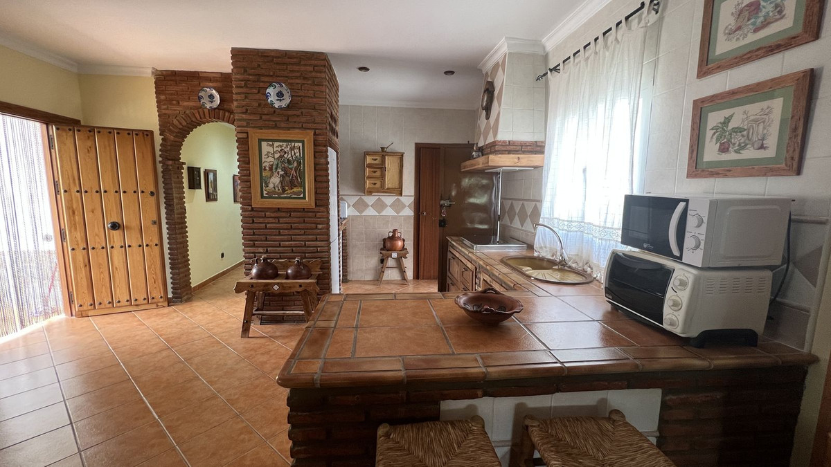 Se vende Finca - Cortijo de 3 dormitorios en Costa Del Sol, Málaga, España
