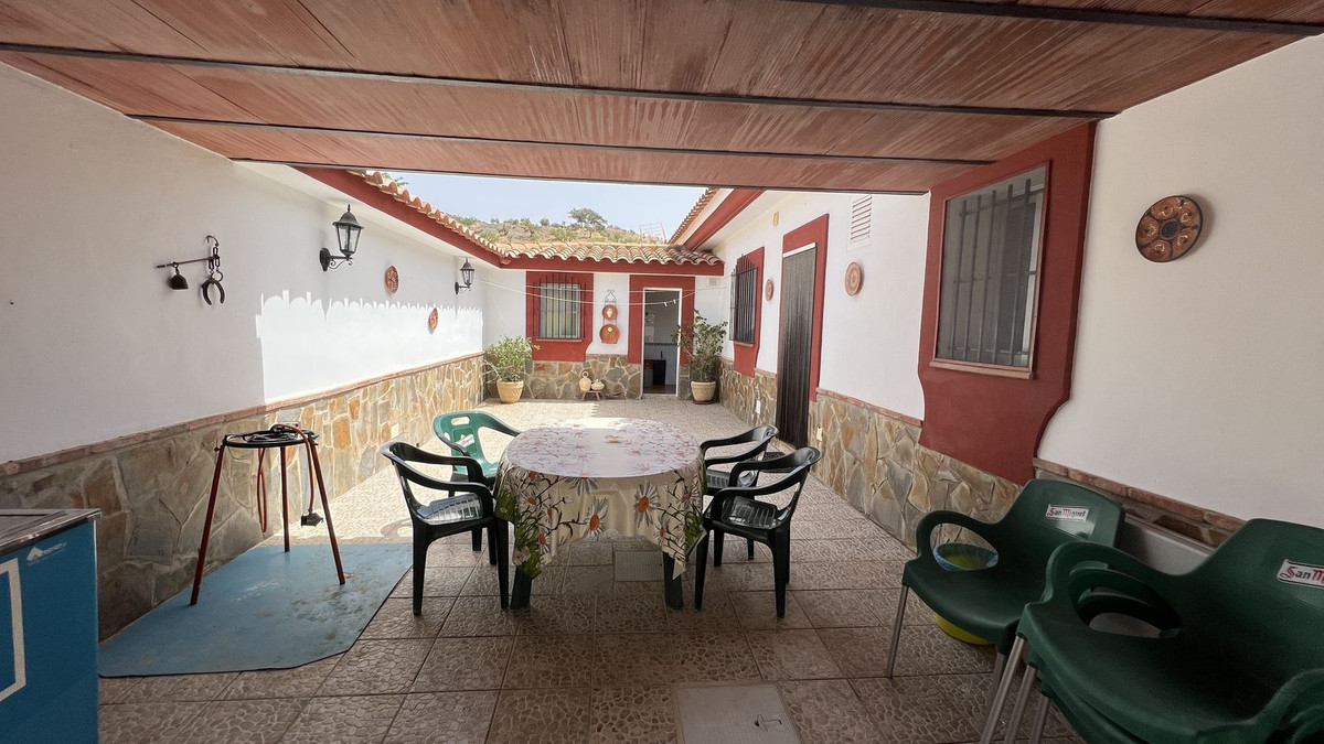Se vende Finca - Cortijo de 3 dormitorios en Costa Del Sol, Málaga, España