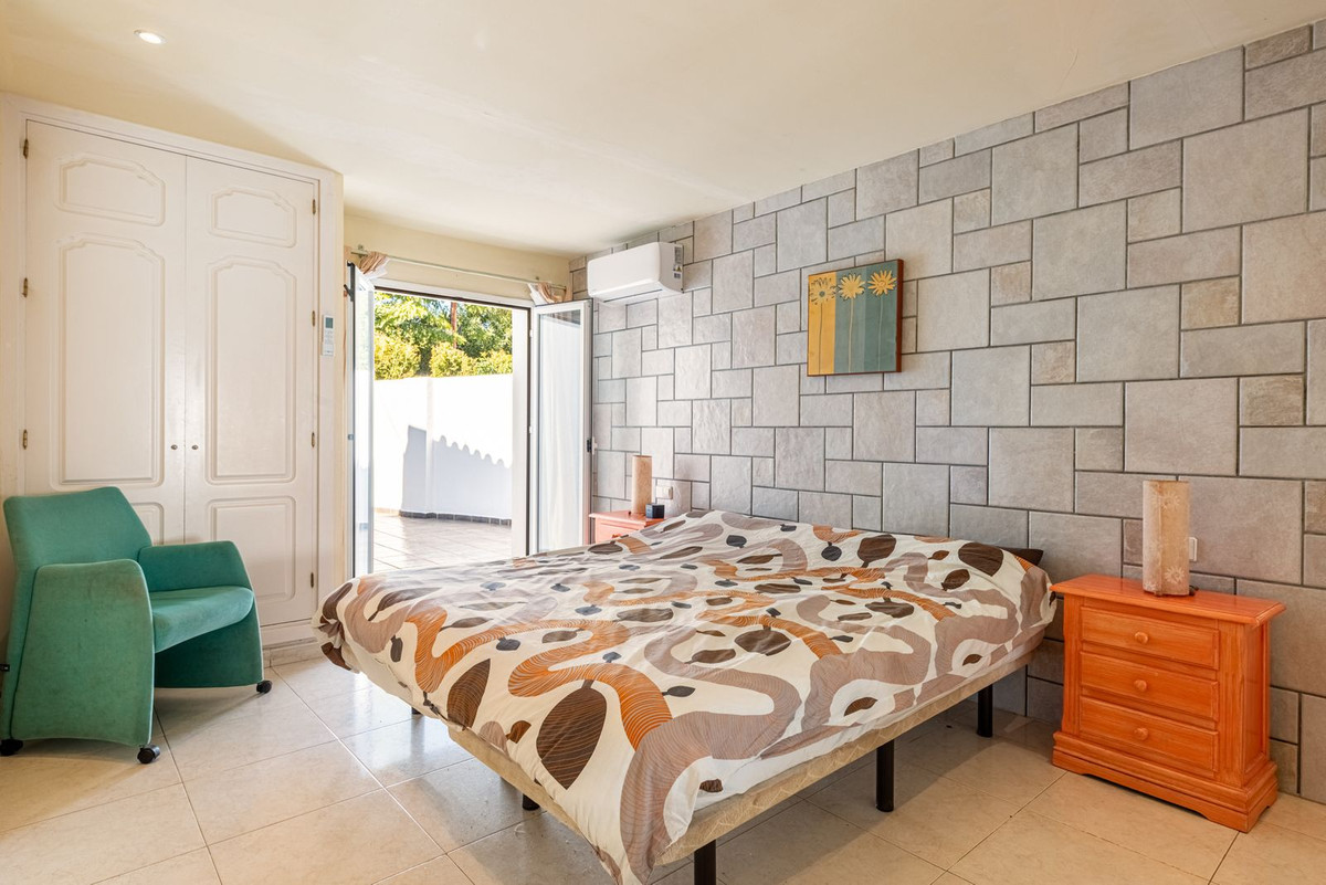 4 Bed Townhouse for sale in San Pedro De Alcántara Costa Del Sol, Málaga, Spain