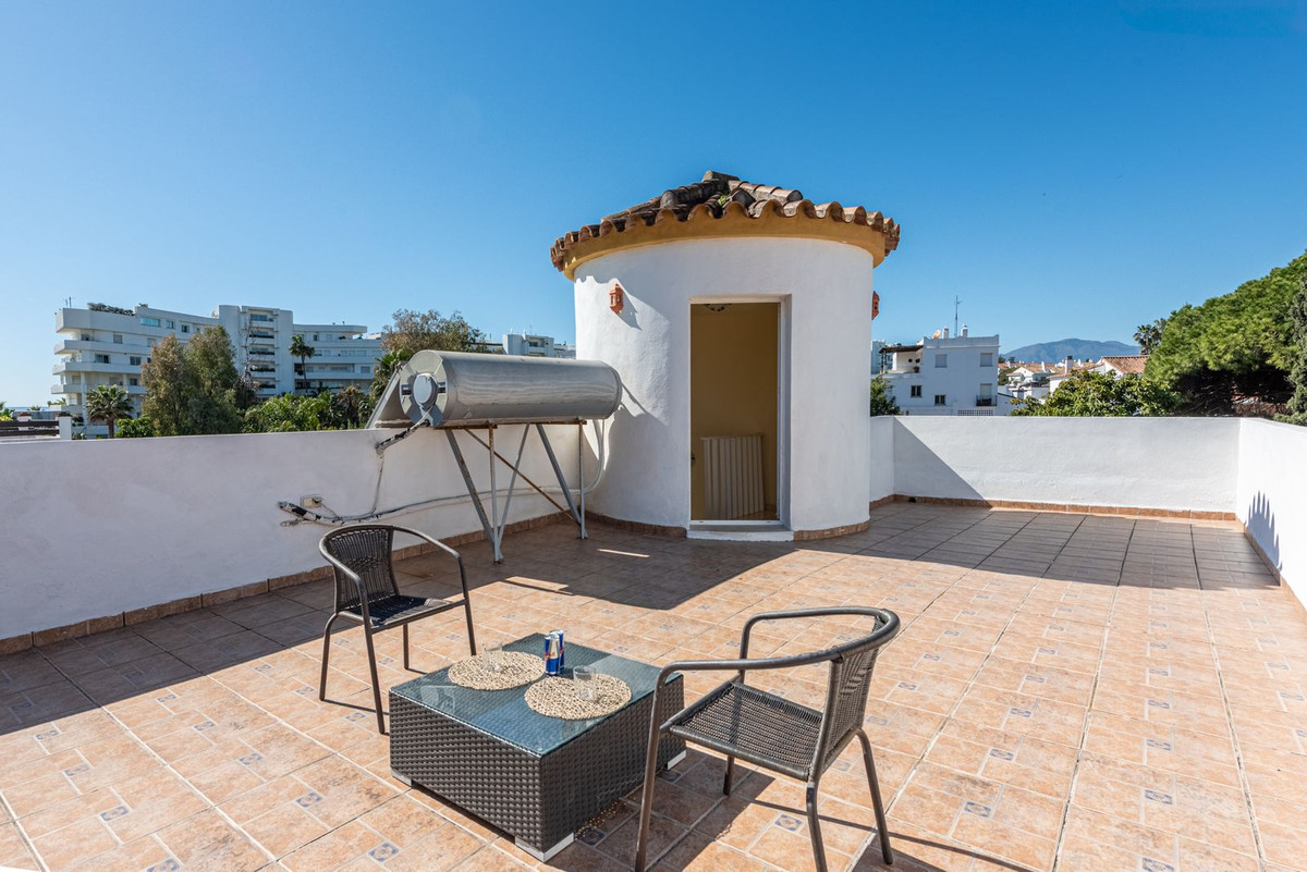 4 Bed Townhouse for sale in San Pedro De Alcántara Costa Del Sol, Málaga, Spain