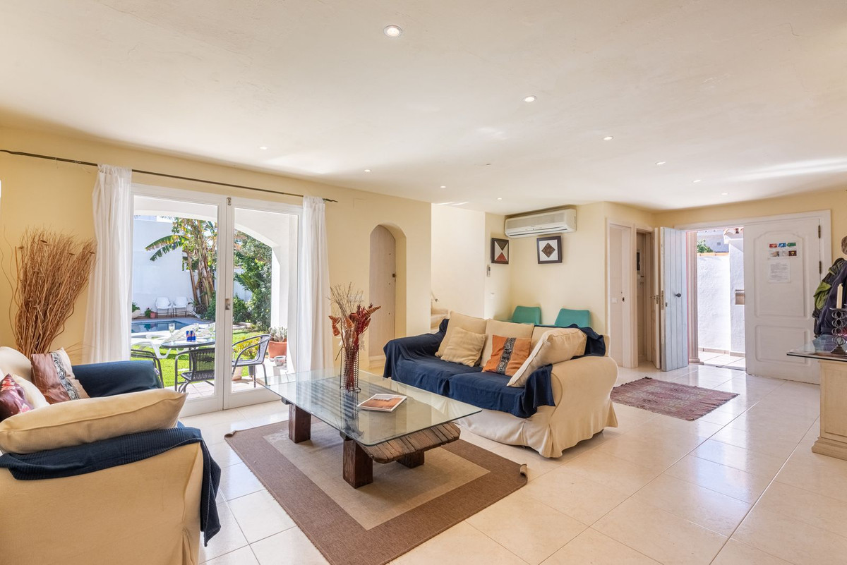 4 Bed Townhouse for sale in San Pedro De Alcántara Costa Del Sol, Málaga, Spain