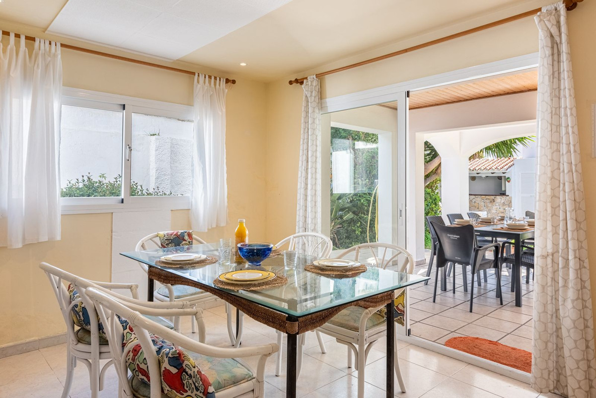 4 Bed Townhouse for sale in San Pedro De Alcántara Costa Del Sol, Málaga, Spain