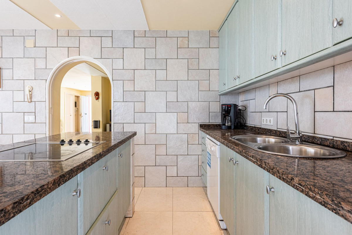 4 Bed Townhouse for sale in San Pedro De Alcántara Costa Del Sol, Málaga, Spain