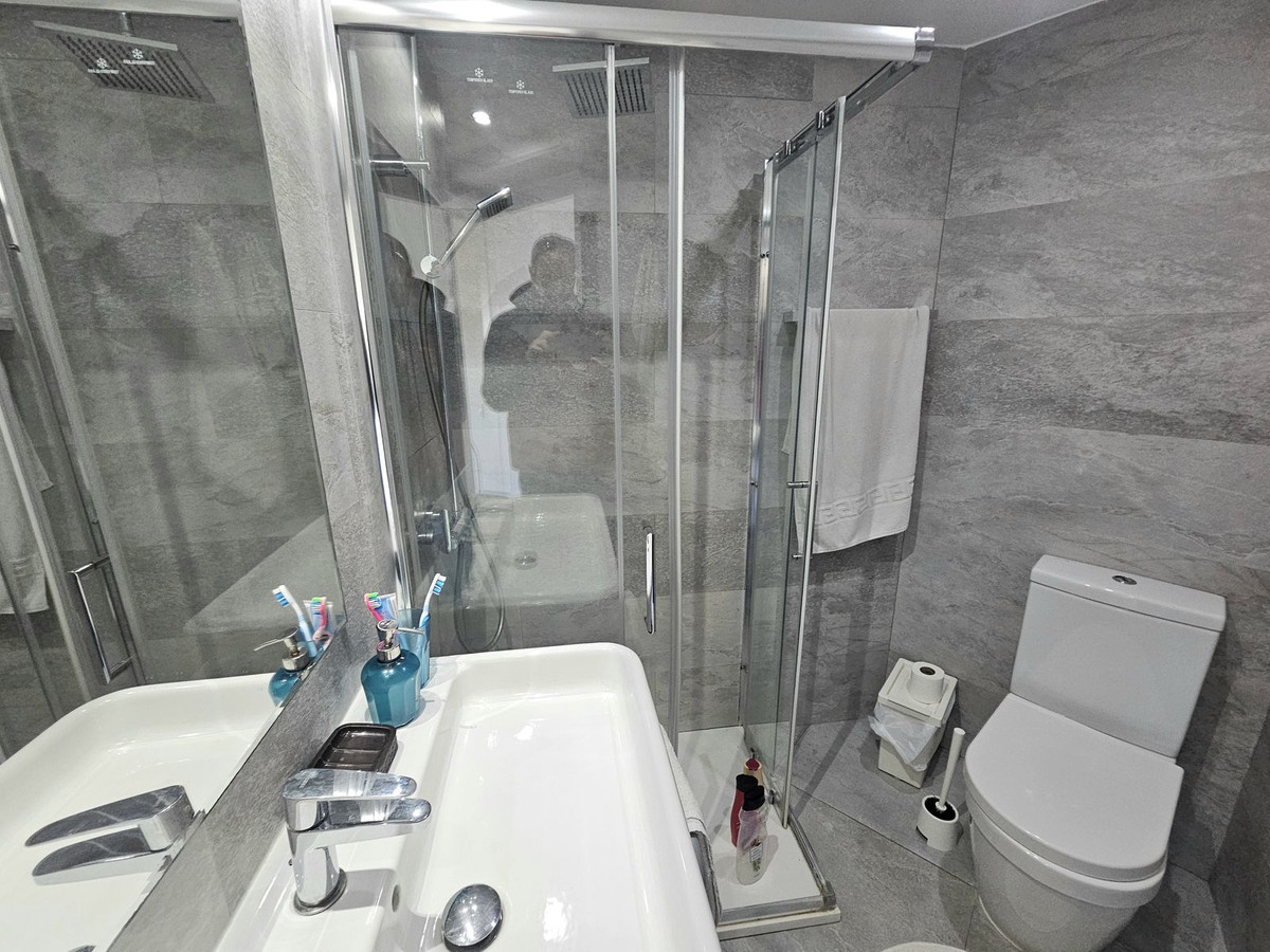 Se vende Apartamento Planta Media de 1 dormitorios en Costa Del Sol, Málaga, España