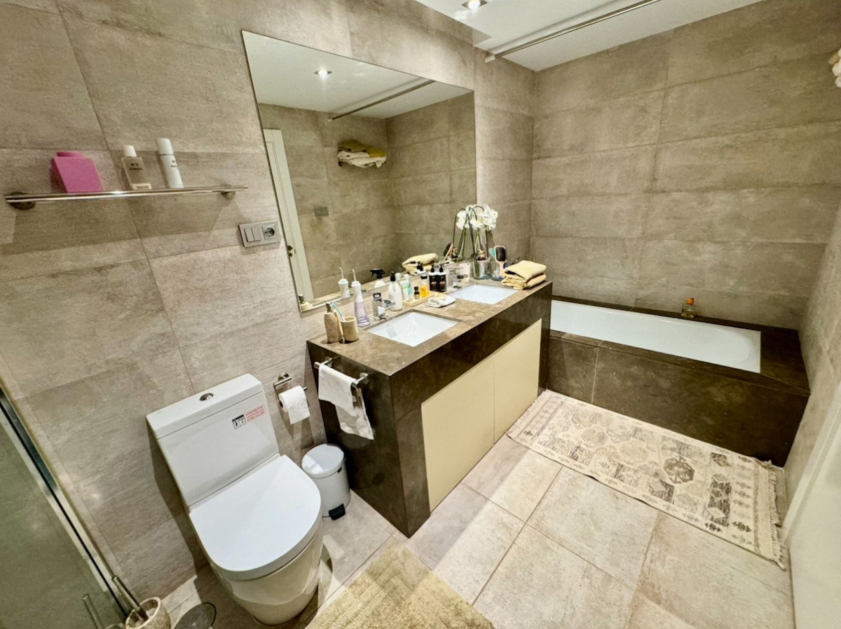 2 Bed Apartment for sale in Marbella Costa Del Sol, Málaga, Spain