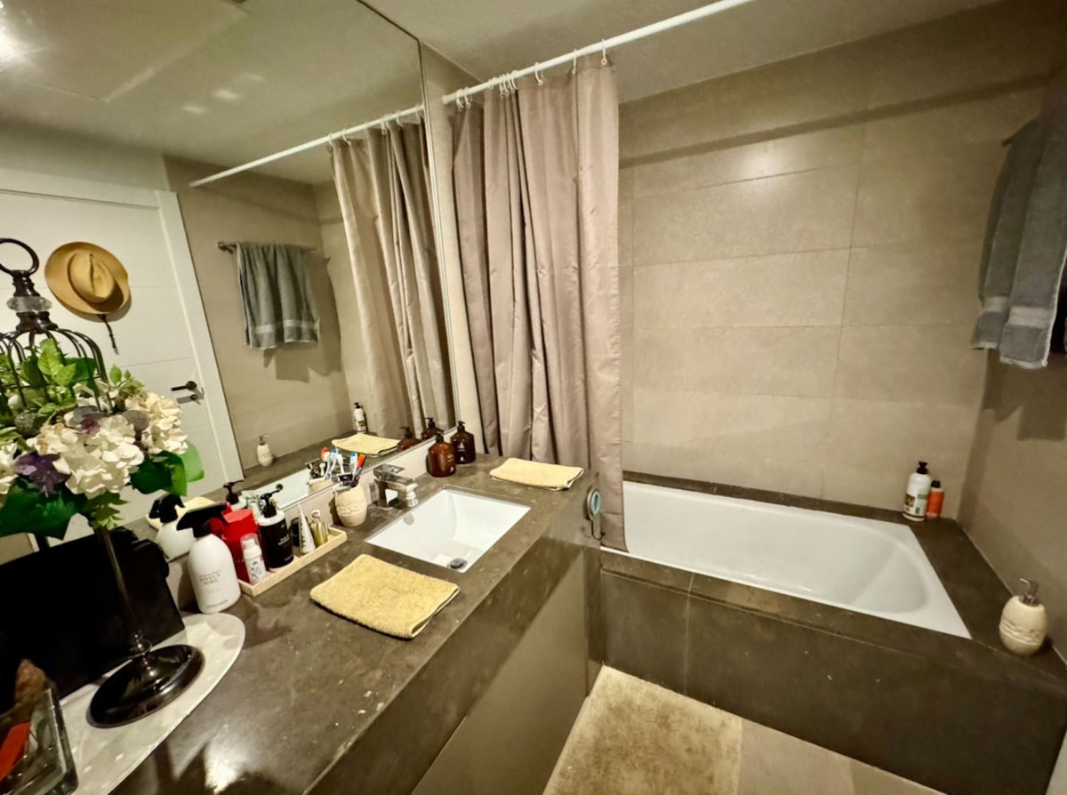 2 Bed Apartment for sale in Marbella Costa Del Sol, Málaga, Spain